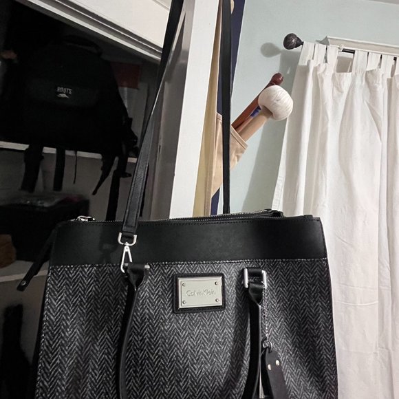 Handbag - Picture 4 of 5